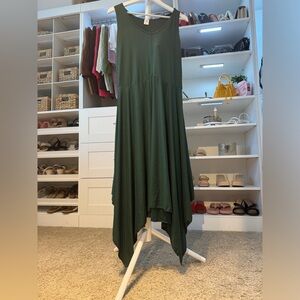 Flowy green sleeveless dress with asymmetrical hem